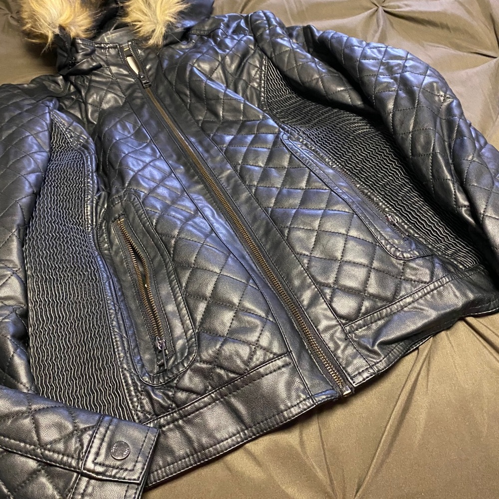 Bar III COAT